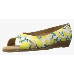 Aerosoles Women's Silver Platter Flat Lemon's Memory Foam Padded Womens Size 9.5